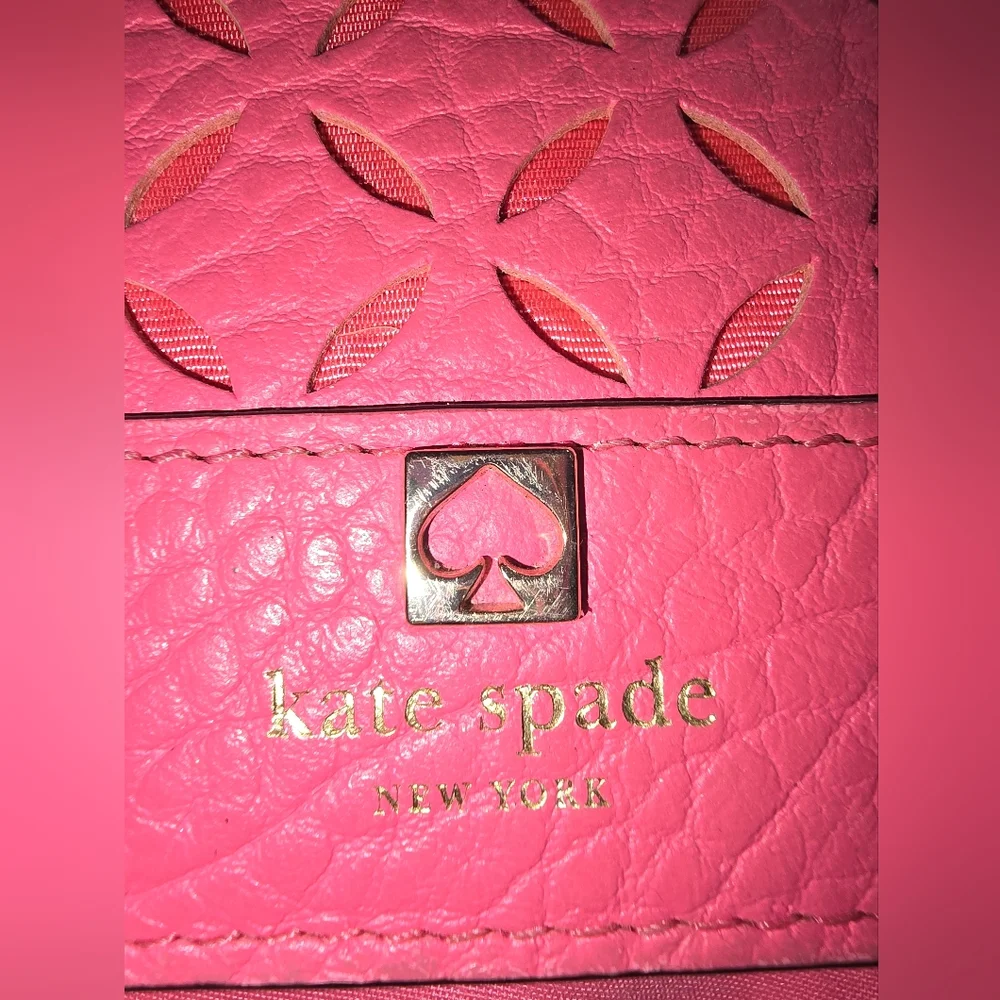 Kate Spade Pink Perri Lane Leather Women's Wallet - Picture 3 of 16